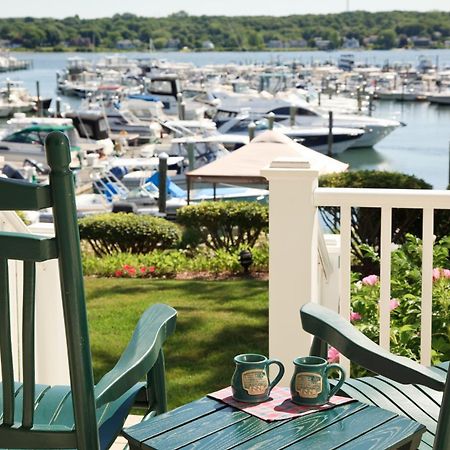 Inn At Harbor Hill Marina Niantic Phòng bức ảnh